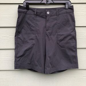 EUC! Columbia Grey Shorts Size 10